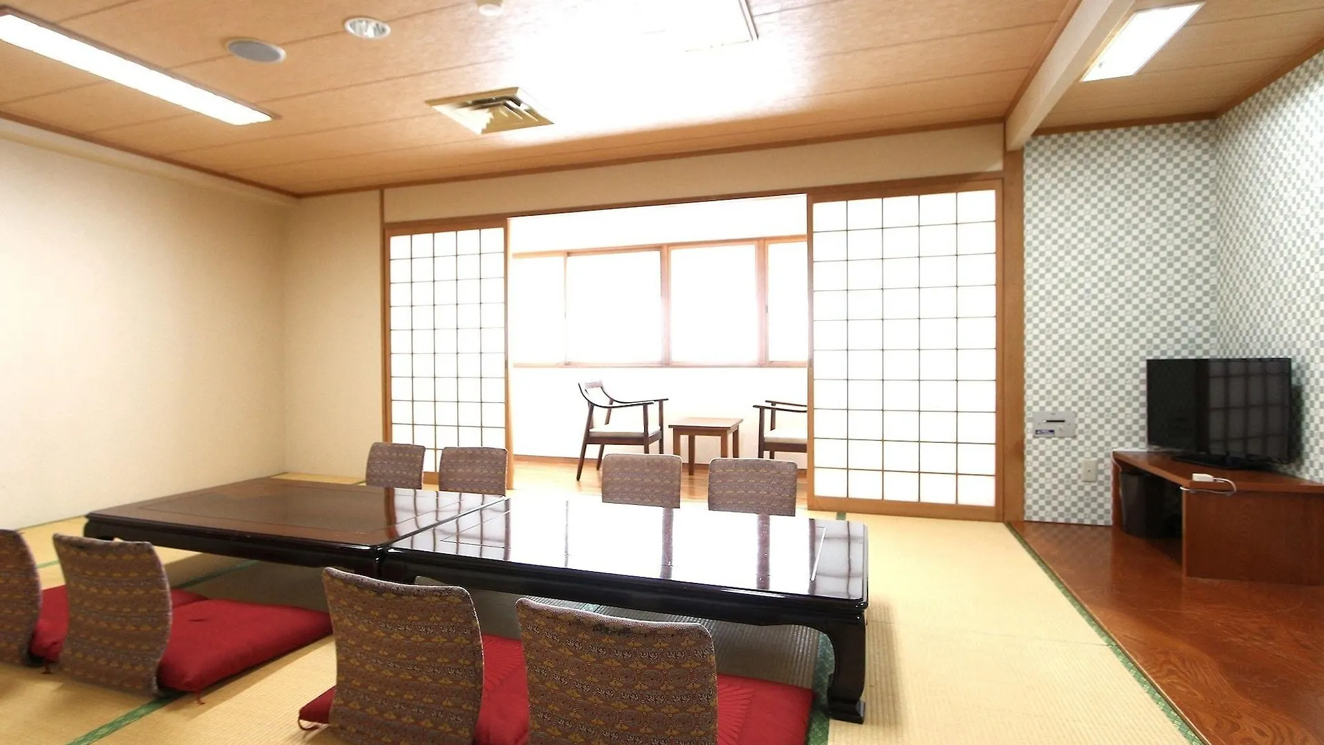 Hotel Livemax Budget Chitose Chitose  2*, Chitose (Hokkaido)